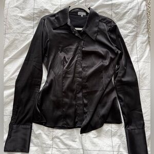 WeWoreWhat TRADITIONAL STRETCH CHARMEUSE BUTTON DOWN